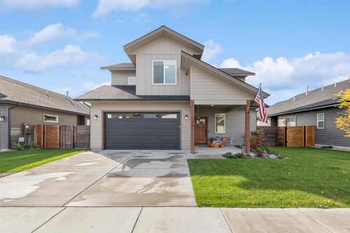 704 Xavier Rd, Kalispell, MT, 59901-6212 | Card Image