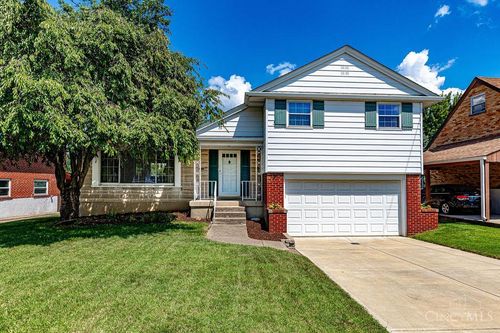 5592 Childs Ave, Cincinnati, OH, 45248-4220 | Card Image