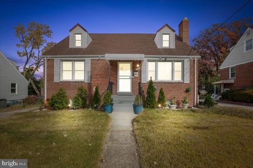 121 Onondaga Dr, OXON HILL, MD, 20745-1218 | Card Image