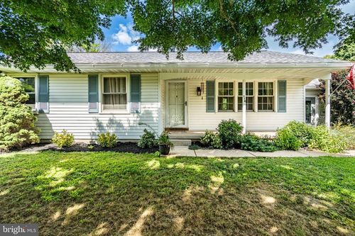 118 Valley View Rd, PHOENIXVILLE, PA, 19460-1004 | Card Image