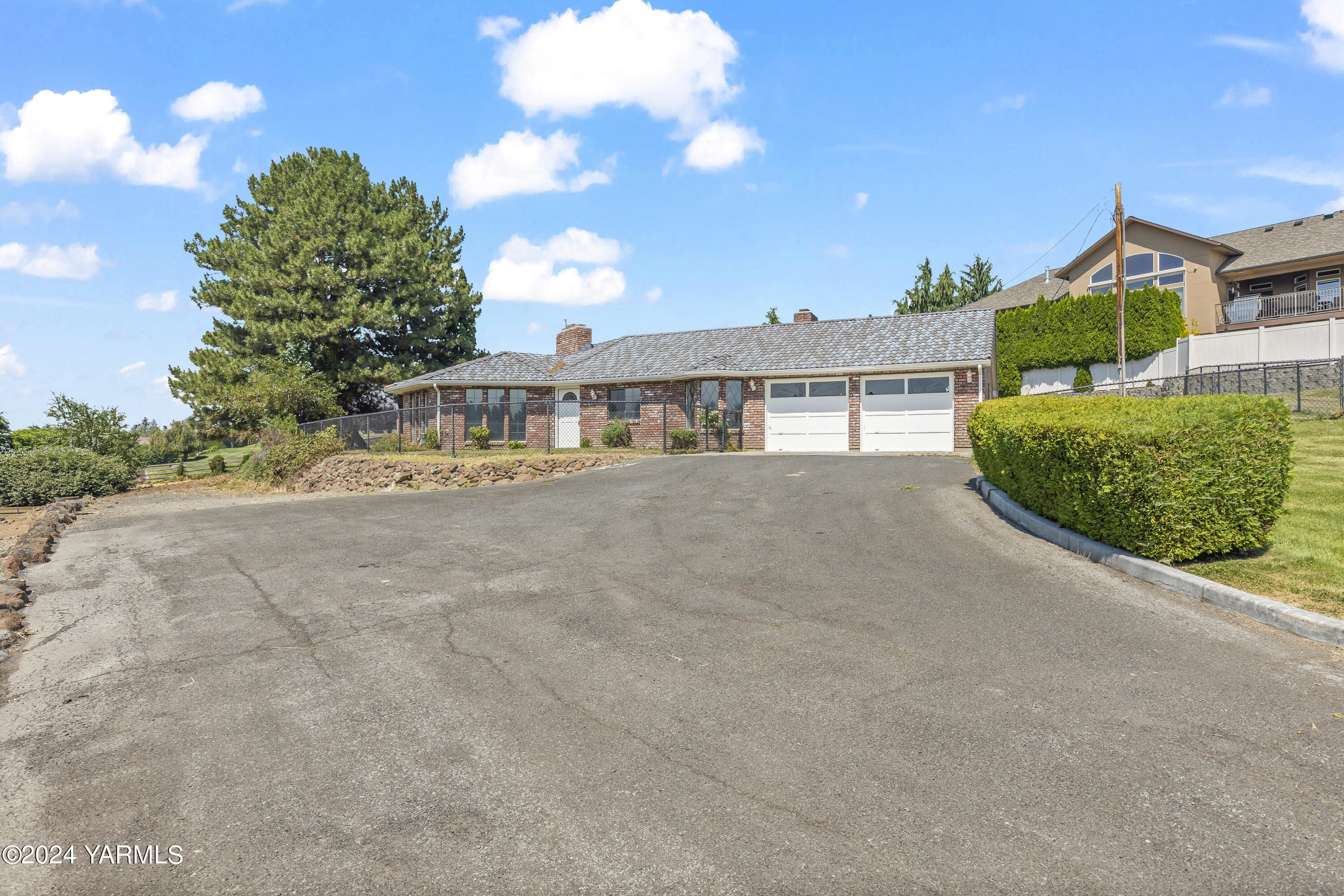 98th Ave, Yakima, WA 98908