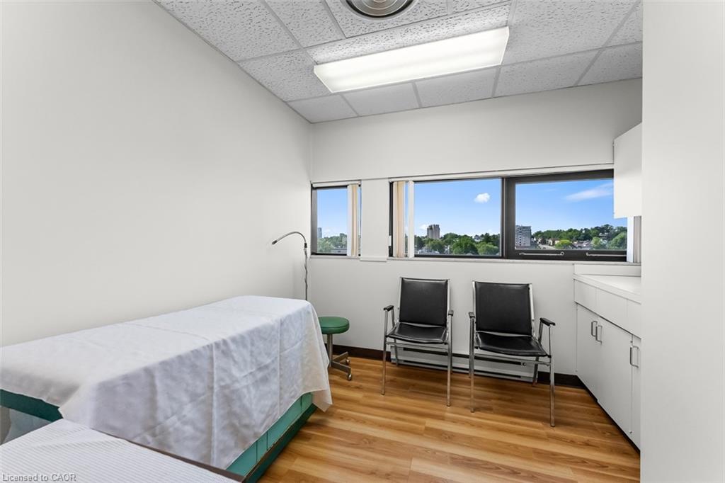 Commercial Sale in Niagara Falls 3