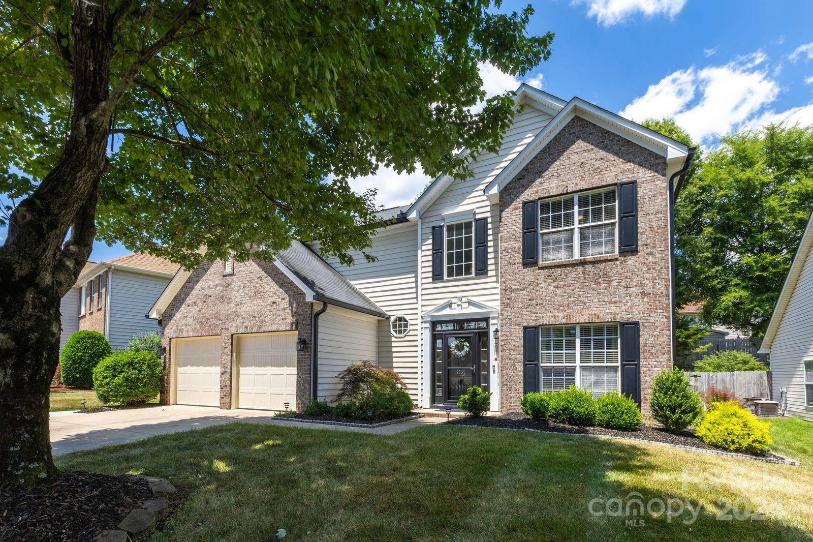 Dauphine Dr, Charlotte, NC 28216