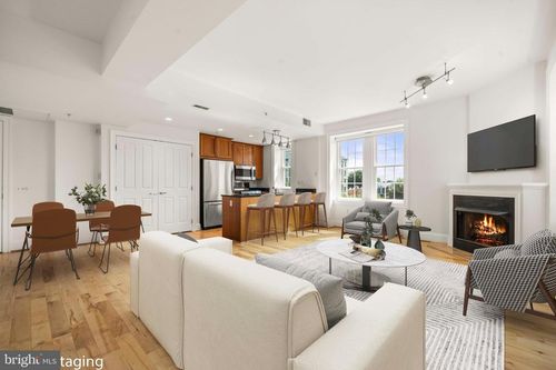 apt-52-1750 16th St Nw, WASHINGTON, DC, 20009-3148 | Card Image