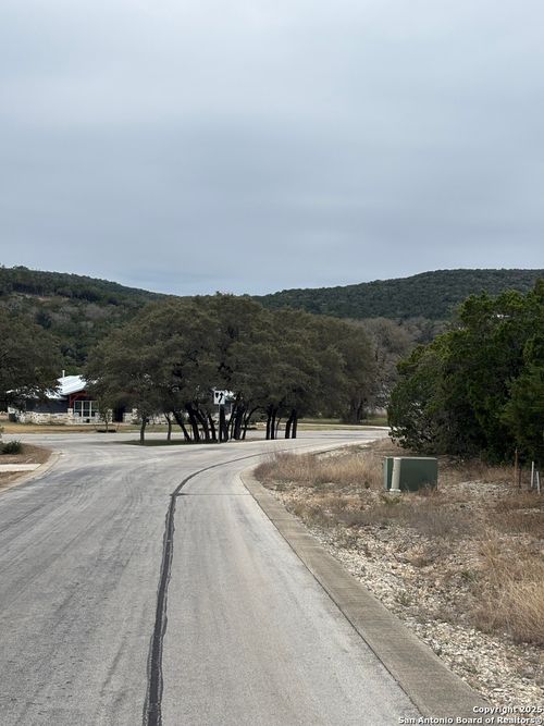 341 Pr 1746, Mico, TX, 78056 | Card Image