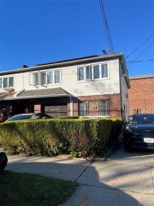 619 E 86th Street, New York, NY, 11236 | Card Image
