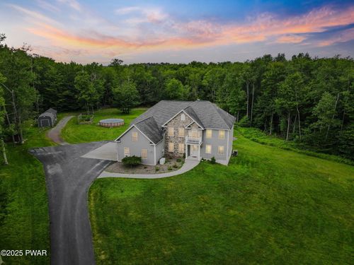 25 Leaf Dr, Honesdale, PA, 18431-9748 | Card Image