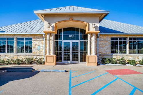 ste-e-1200 Crawford Ave, Granbury, TX, 76048-4562 | Card Image