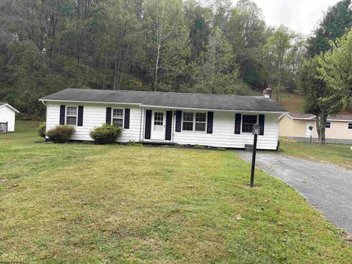 95 Rohr Ave, Buckhannon, WV, 26201-2057 | Card Image