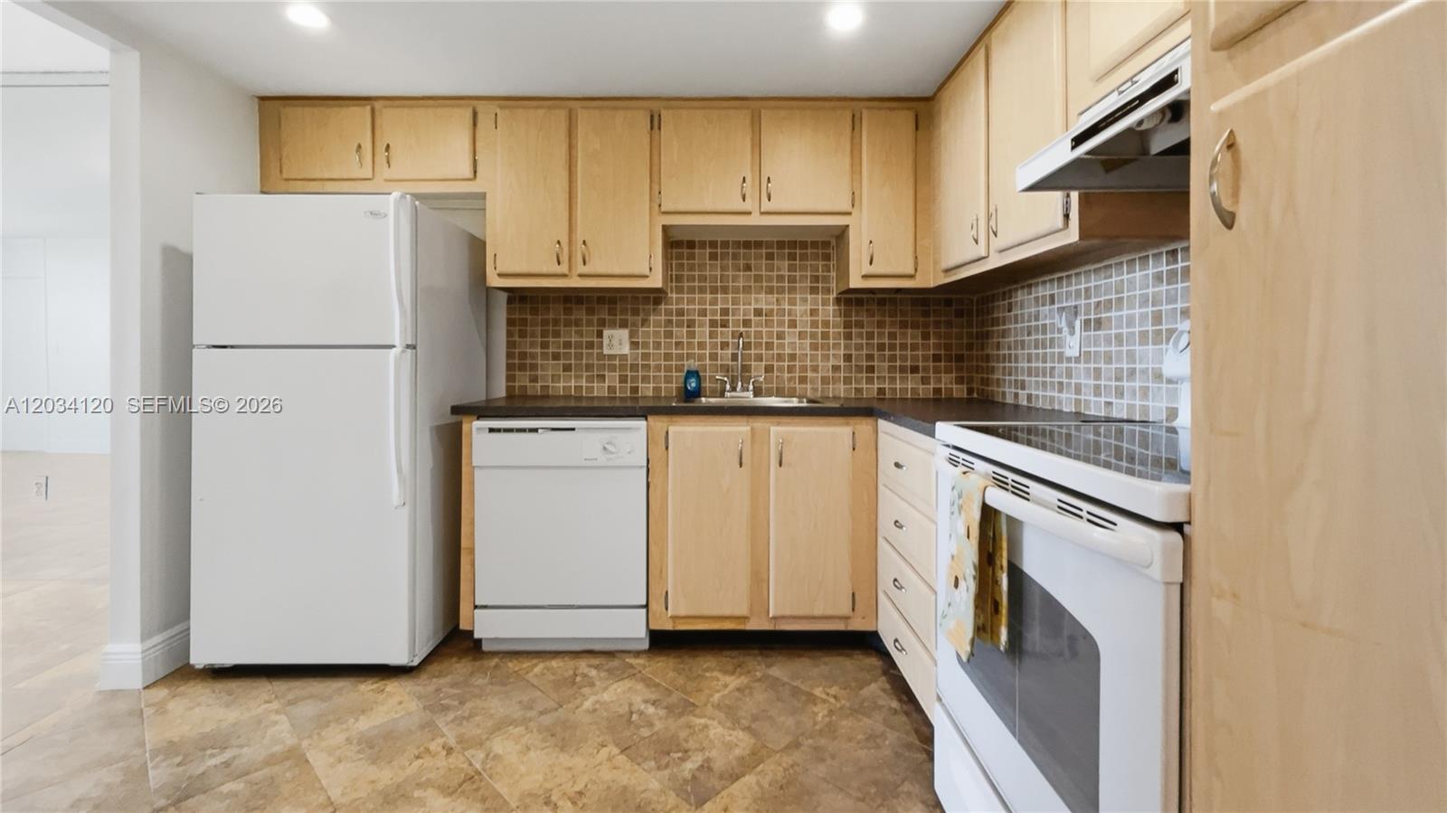 Residential in Pembroke Pines 5