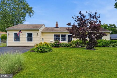 53 Birch Dr, LEVITTOWN, PA, 19054-2133 | Card Image