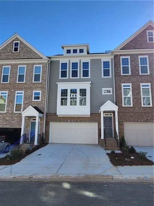 1049 Caruso Dr, Buford, GA, 30518-0301 | Card Image