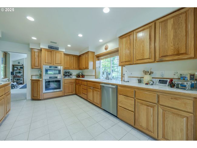 1705 River Pointe Loop, House other with 4 bedrooms, 2 bathrooms and 2 parking in Eugene OR | Image 11