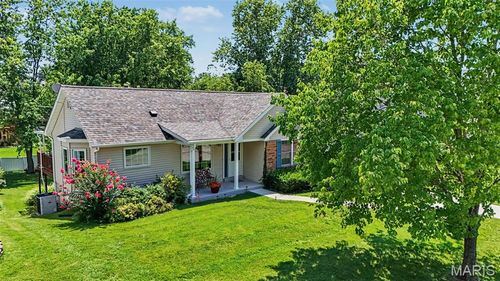5816 Saddlebrook Dr, Saint Charles, MO, 63304-2416 | Card Image