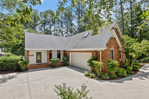 1029 Cross Creek Dr, Seneca, SC, 29678-1609 | Card Image