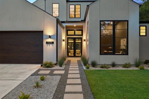 5218 Valley Oak Dr, Austin, TX, 78731-5411 | Card Image