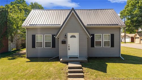 192 N Meridian St, Scottsburg, IN, 47170-1626 | Card Image