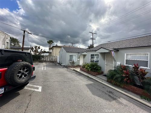 apt-g-2950 Honolulu Ave, Glendale, CA, 91214-3974 | Card Image