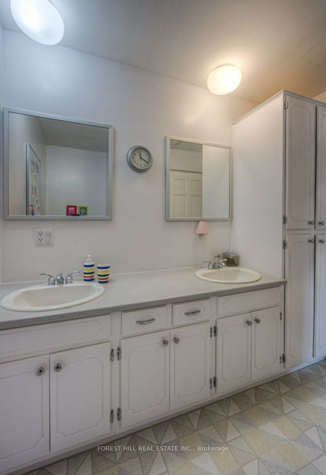 75 Ridgewood Cres, House other with 5 bedrooms, 4 bathrooms and 2 parking in Cambridge ON | Image 22