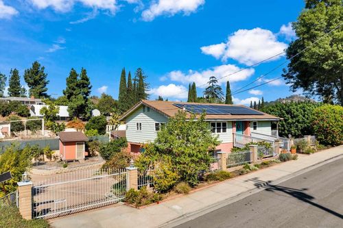 8686 Echo Dr, La Mesa, CA, 91941-6607 | Card Image