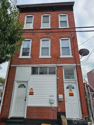 547-547 Perry Street, Home with 0 bedrooms, 0 bathrooms and null parking in Trenton NJ | Image 1