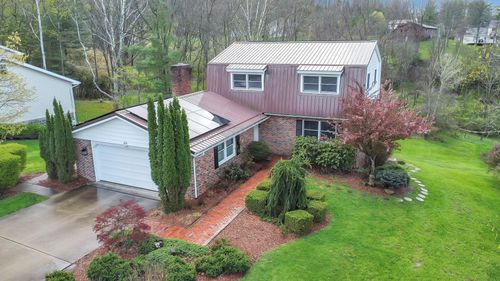 6 Coventry Ln, Athens, OH, 45701-3716 | Card Image