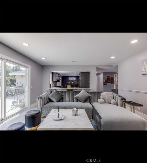 10664 Morning Glory Ave, Fountain Valley, CA, 92708-1139 | Card Image