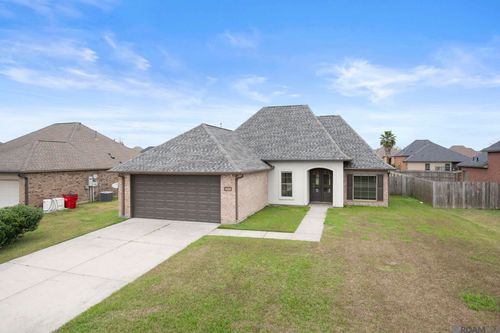 41206 Colonial Dr, Sorrento, LA, 70778-3426 | Card Image