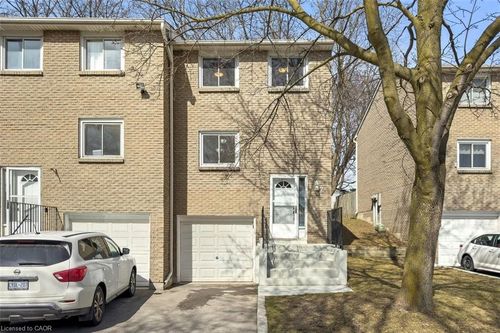 7-121 Morgan Ave, Kitchener, ON, N2A2M4 | Card Image