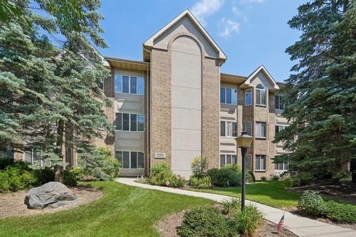 unit-2c-1610 Wheeler Rd, Madison, WI, 53704-8463 | Card Image