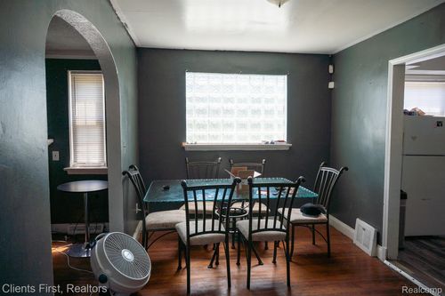 4873 University Pl, Detroit, MI, 48224-1425 | Card Image