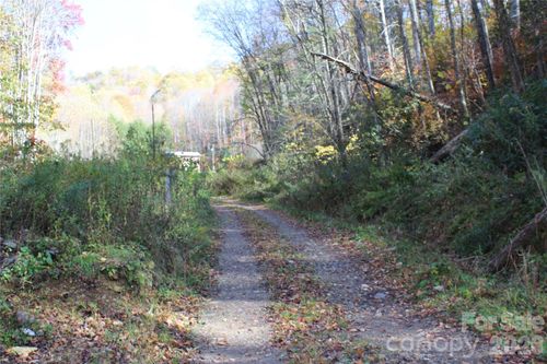 44 Toms Creek Road, Bakersville, NC, 28705 | Card Image