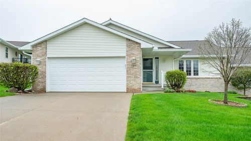 724 S 11th Street, Adel, IA, 50003 | Card Image