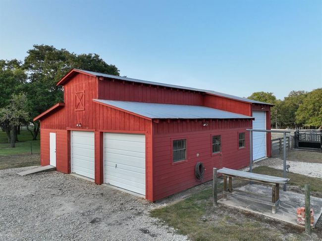 Tractor and RV barn with additional storage room. 34.5' x 42' | Image 45