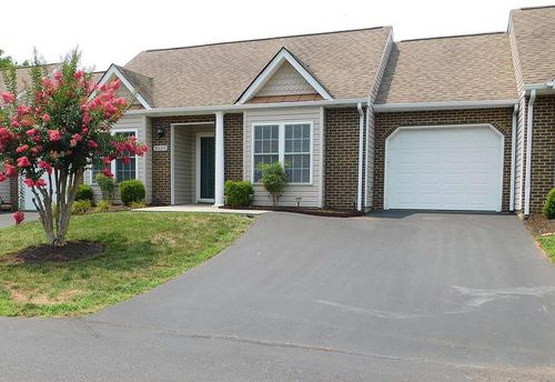8629 S Bend Dr, Roanoke, VA, 24019-5890 | Card Image