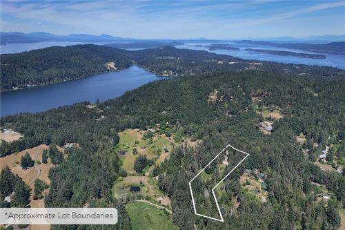 277 Stark'S Rd, Salt Spring Island, BC, V8K1M4 | Card Image