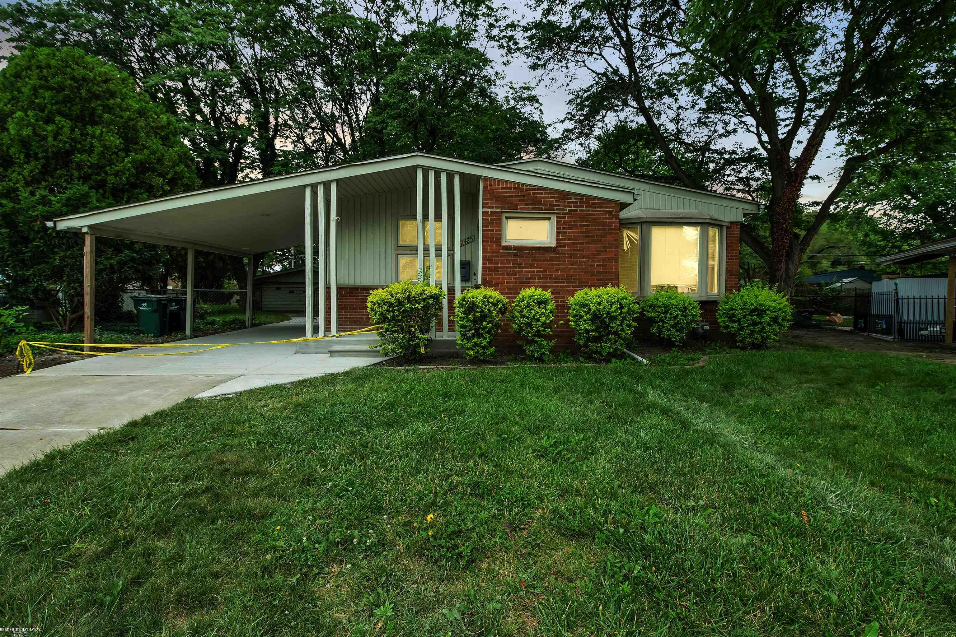 Sunnyside St, Saint Clair Shores, MI 48080 #1