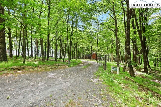 151 Cascade Dr, House other with 1 bedrooms, 1 bathrooms and null parking in Purlear NC | Image 33