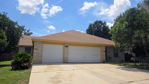 523 Clearfield Dr, New Braunfels, TX, 78130-6107 | Card Image