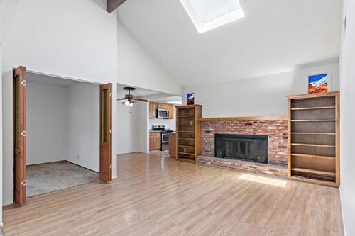 2-96 River Dr, King City, CA, 93930-3513 | Card Image