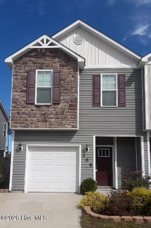 309 Frisco Way, Holly Ridge, NC, 28445-4203 | Card Image