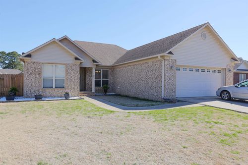 108 Hunter Cir, Beebe, AR, 72012-2140 | Card Image