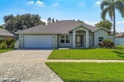 10225 Boca Cir, NAPLES, FL, 34109-7325 | Card Image