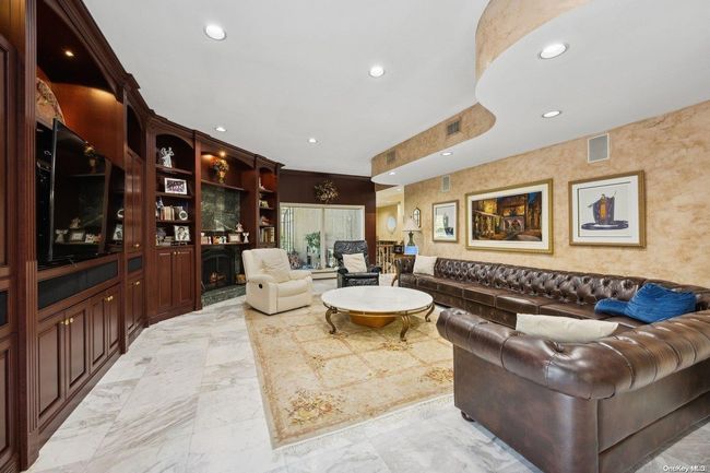 12 Woodfield Ln, House other with 8 bedrooms, 8 bathrooms and null parking in Glen Head NY | Image 8
