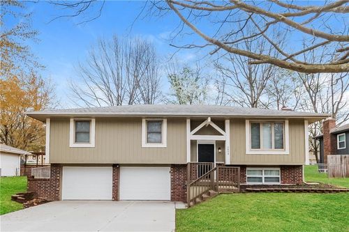 2808 Se 2nd St, Blue Springs, MO, 64014-5004 | Card Image