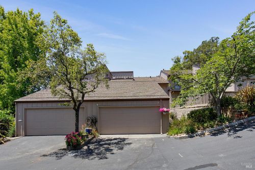 3 Mcintosh Ct, Novato, CA, 94949 | Card Image
