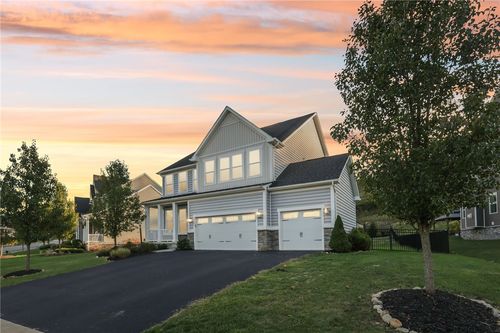 4462 Walnut Ridge Cir, Mc Donald, PA, 15057-1614 | Card Image