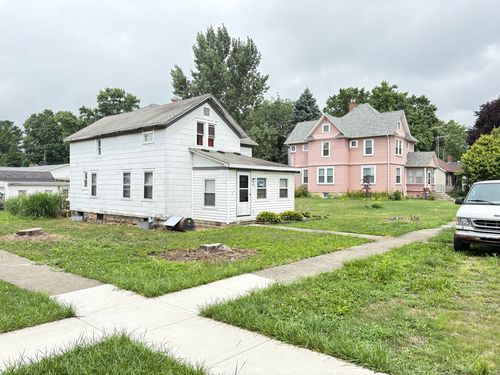 205 N Birch St, Waterman, IL, 60556-6059 | Card Image