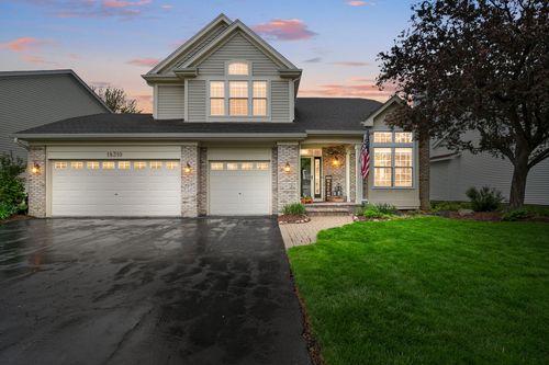 18310 W Meander Dr, Grayslake, IL, 60030-4006 | Card Image
