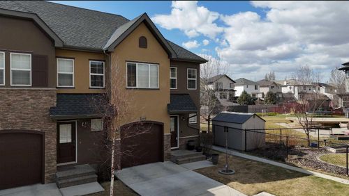 464 Quarry Villas Se, Calgary, AB, T2C5K1 | Card Image